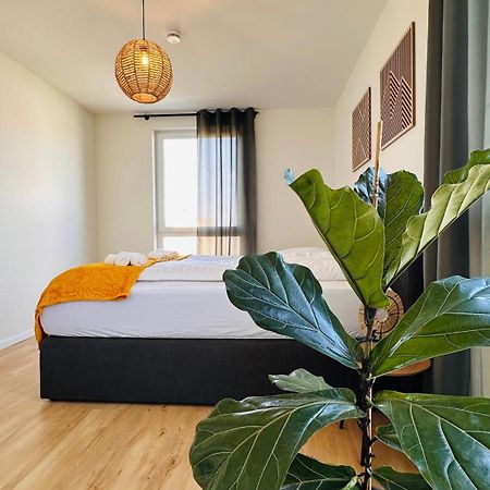 Amao-Sepia I 86Qm I King-Size Beds I Netflix I Privat Balcony I Free Parking I Near Europapark Διαμέρισμα Rheinhausen Εξωτερικό φωτογραφία