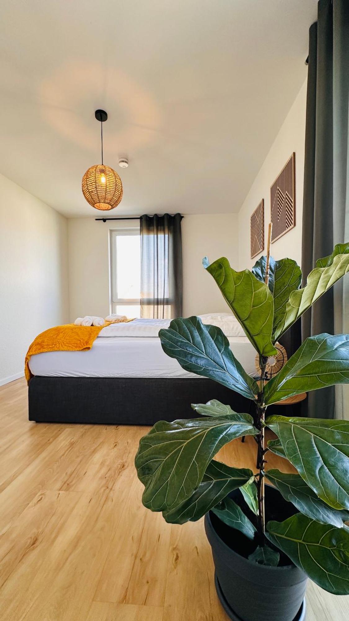 Amao-Sepia I 86Qm I King-Size Beds I Netflix I Privat Balcony I Free Parking I Near Europapark Διαμέρισμα Rheinhausen Εξωτερικό φωτογραφία